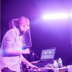 djsuek